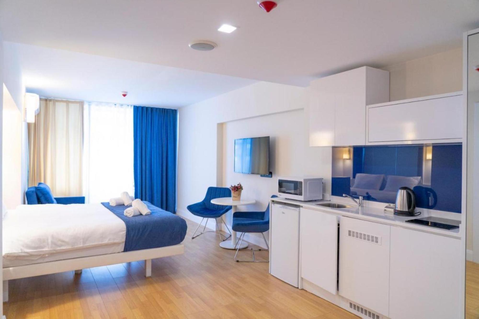 Delux Sea View Aparthotel In Orbi City Батуми Екстериор снимка